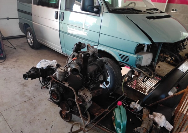 Volkswagen Caravelle cena 32900 przebieg: 304200, rok produkcji 1999 z Międzyzdroje małe 172